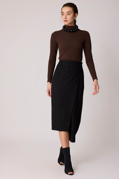SINGLE BUTTON ASYMMETRIC SEGMENT SKIRT