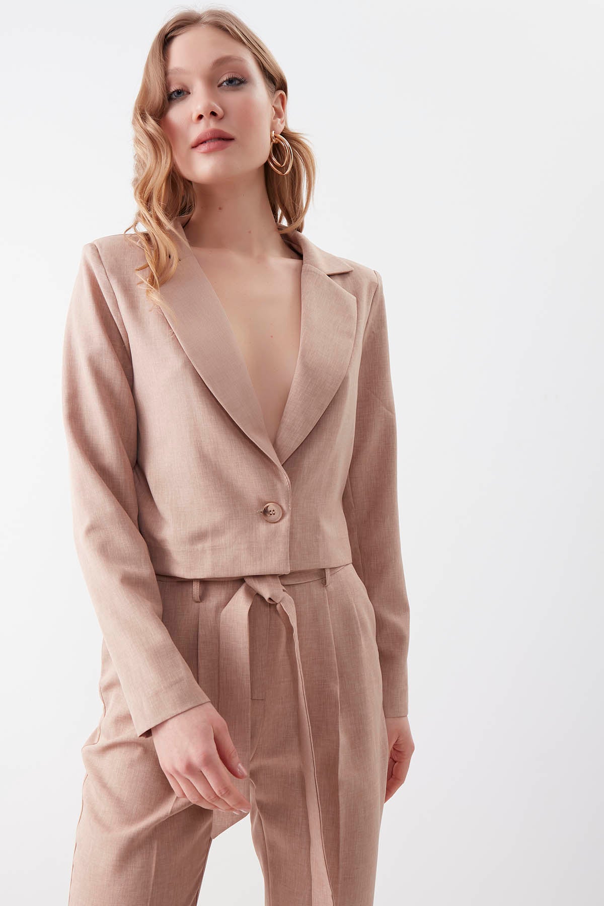 ONE BUTTON CROP JACKET