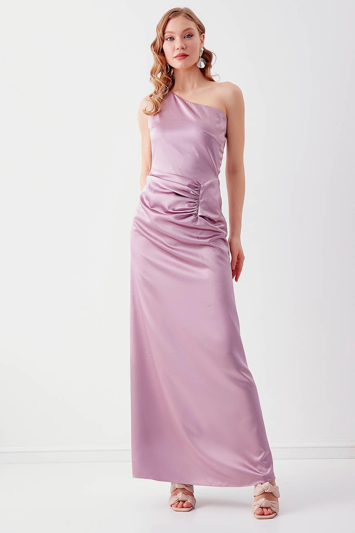 ONE SHOULDER SATIN MAXI DRESS