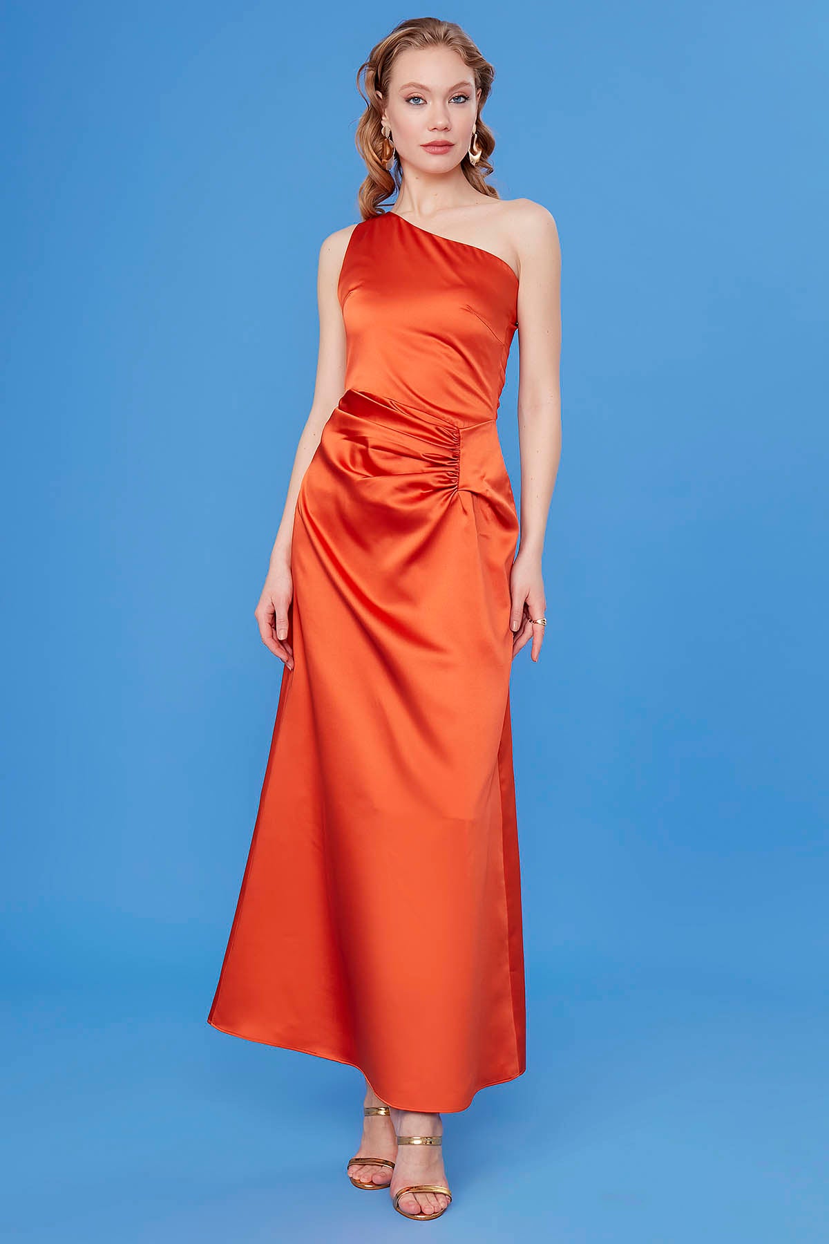 ONE SHOULDER SATIN MAXI DRESS