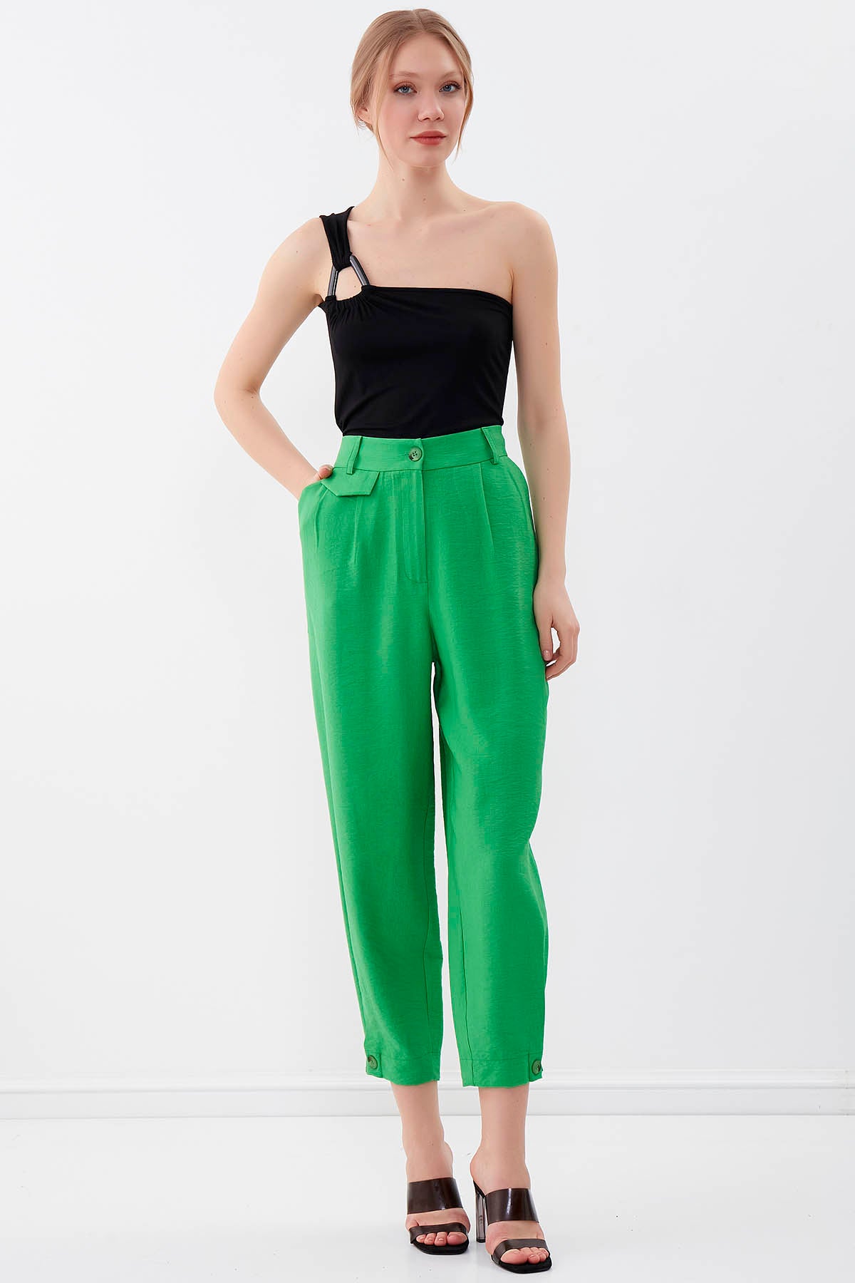 BLOUSE WITH ONE SHOULDER BUCKLE