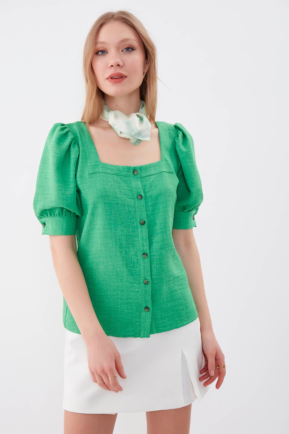U-COLLAR LOOSE SLEEVE BUTTON BLOUSE