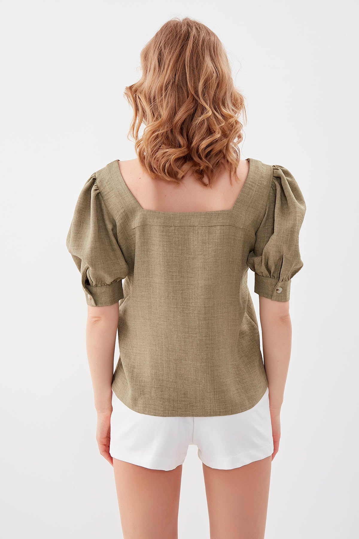 U-COLLAR LOOSE SLEEVE BUTTON BLOUSE