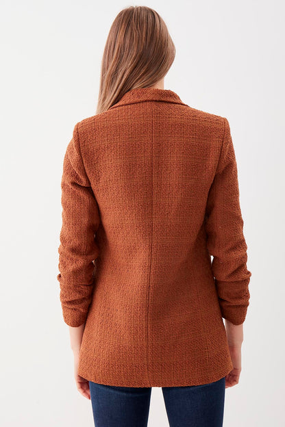 LONG COLLAR DETAILED SLEEVE RUCKLEBERRY JACKET