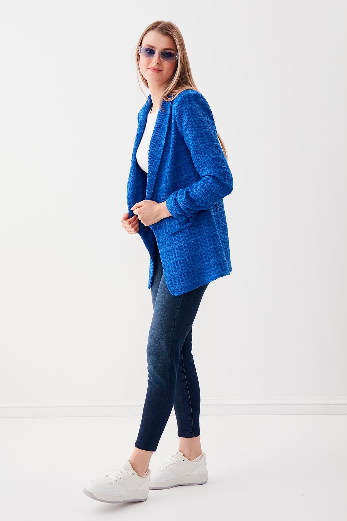 LONG COLLAR DETAILED SLEEVE RUCKLEBERRY JACKET