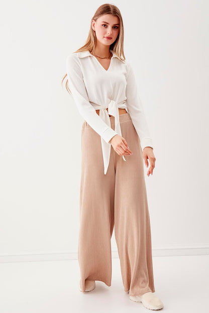 V-COLLAR BLOUSE WITH BINDING