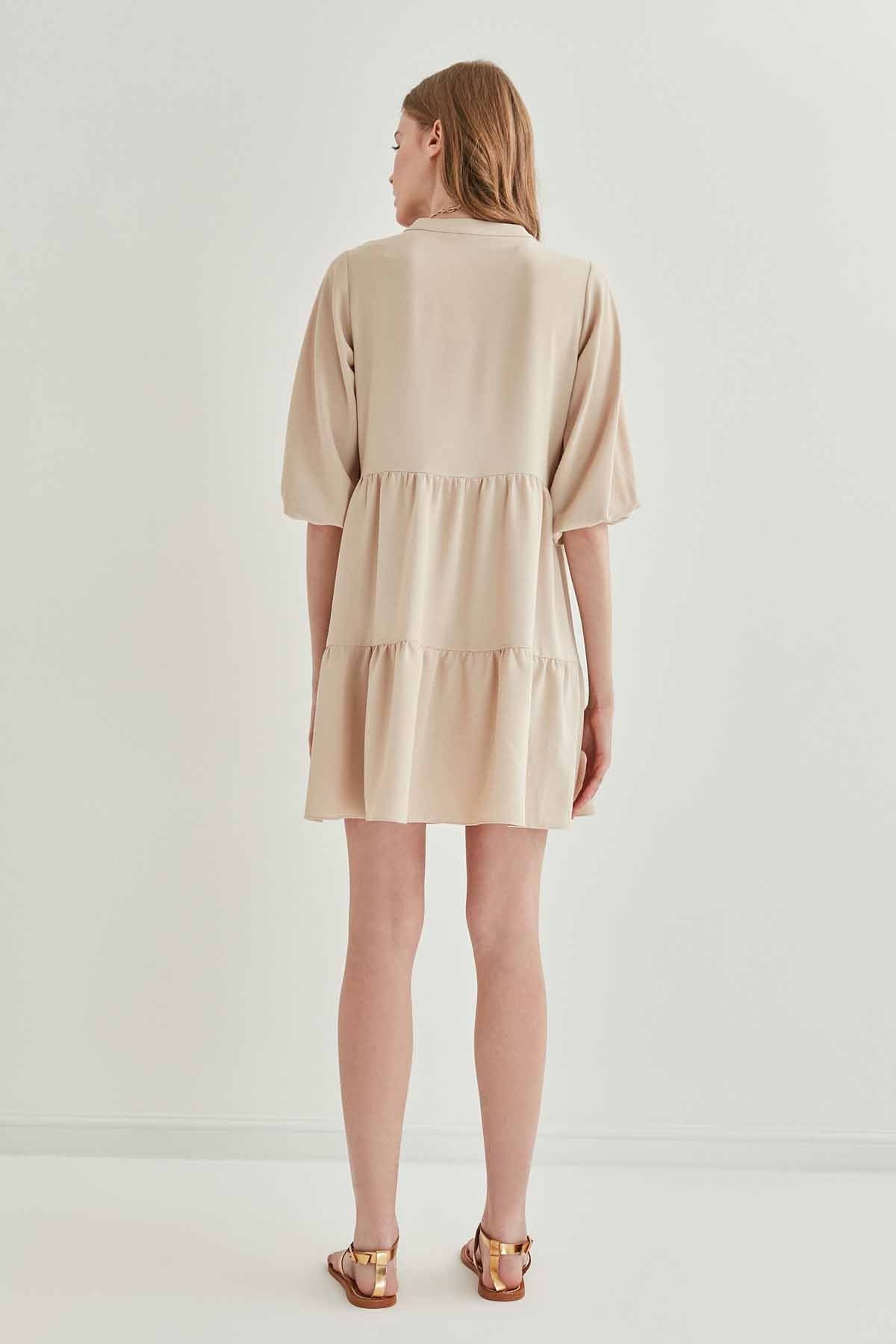 V COLLAR BUBBLE SLEEVE WIDE SECTOR DRESS
