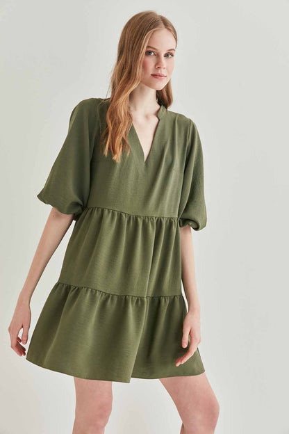 V COLLAR BUBBLE SLEEVE WIDE SECTOR DRESS