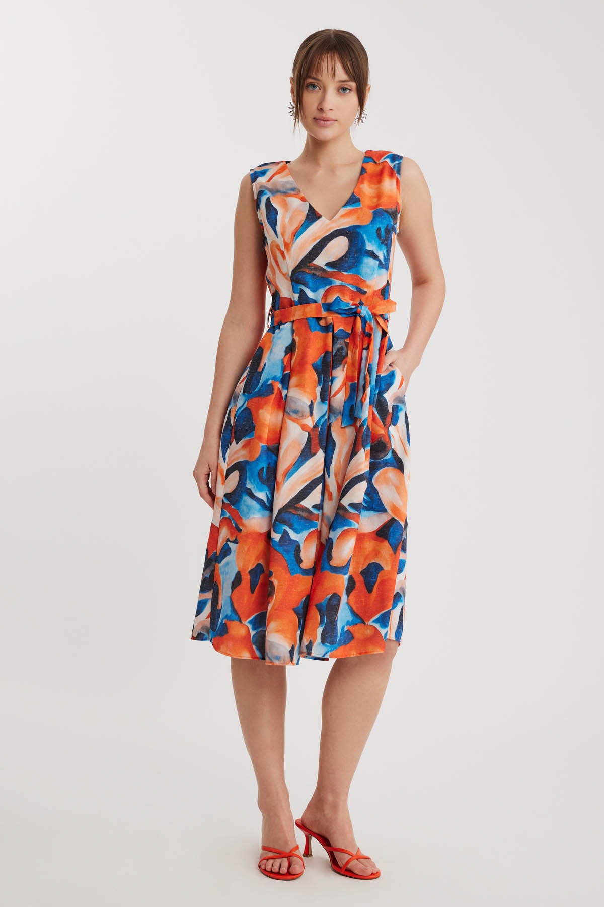 V COLLAR PATTERNED  PLEATED BINDING DRESS
