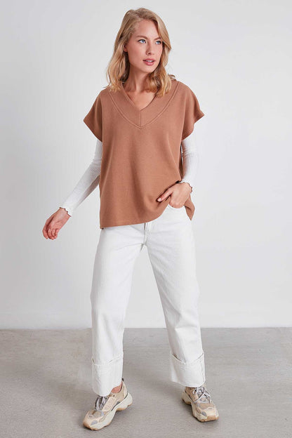 V COLLAR LOW SLEEVE KNITTED SWEAT