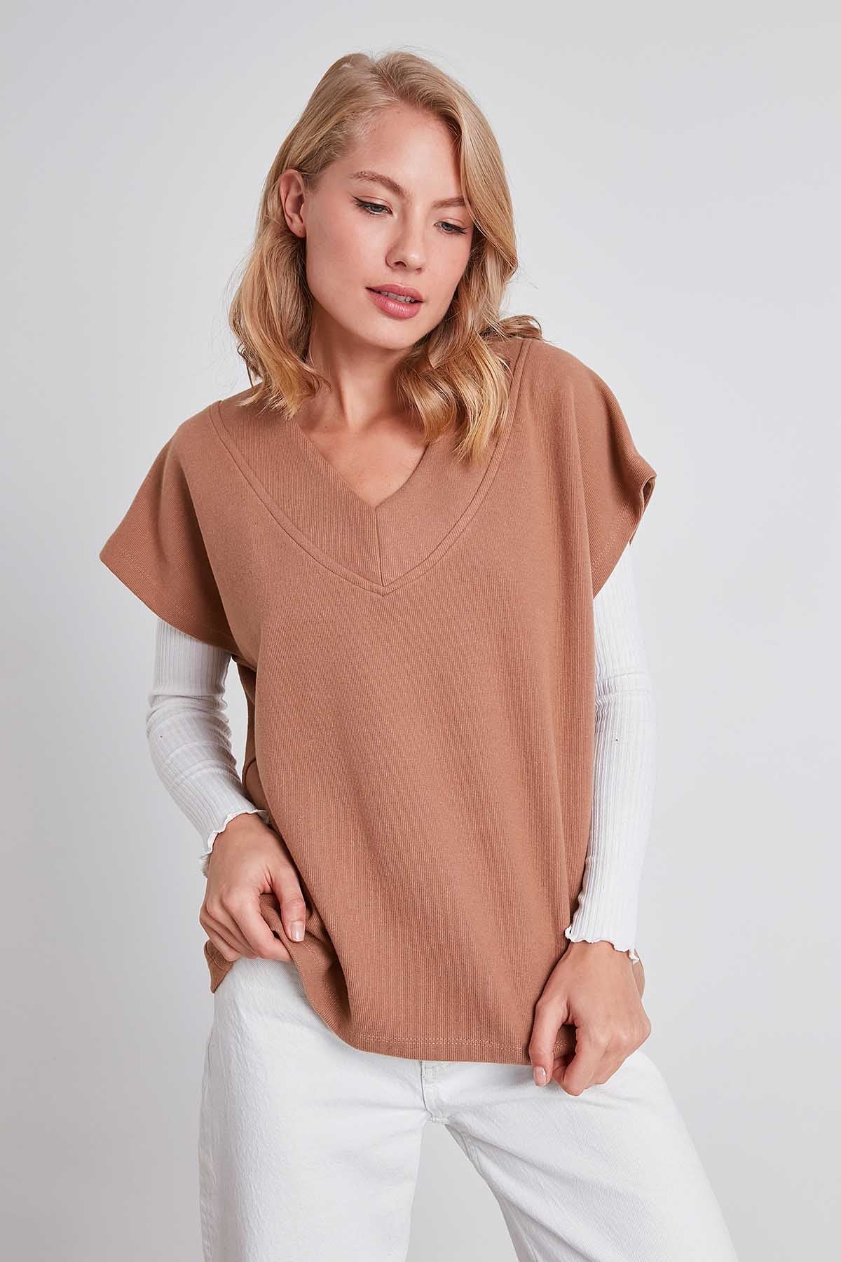 V COLLAR LOW SLEEVE KNITTED SWEAT