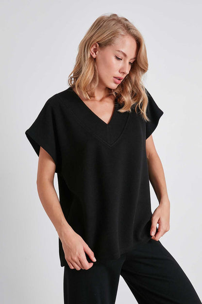 V COLLAR LOW SLEEVE KNITTED SWEAT