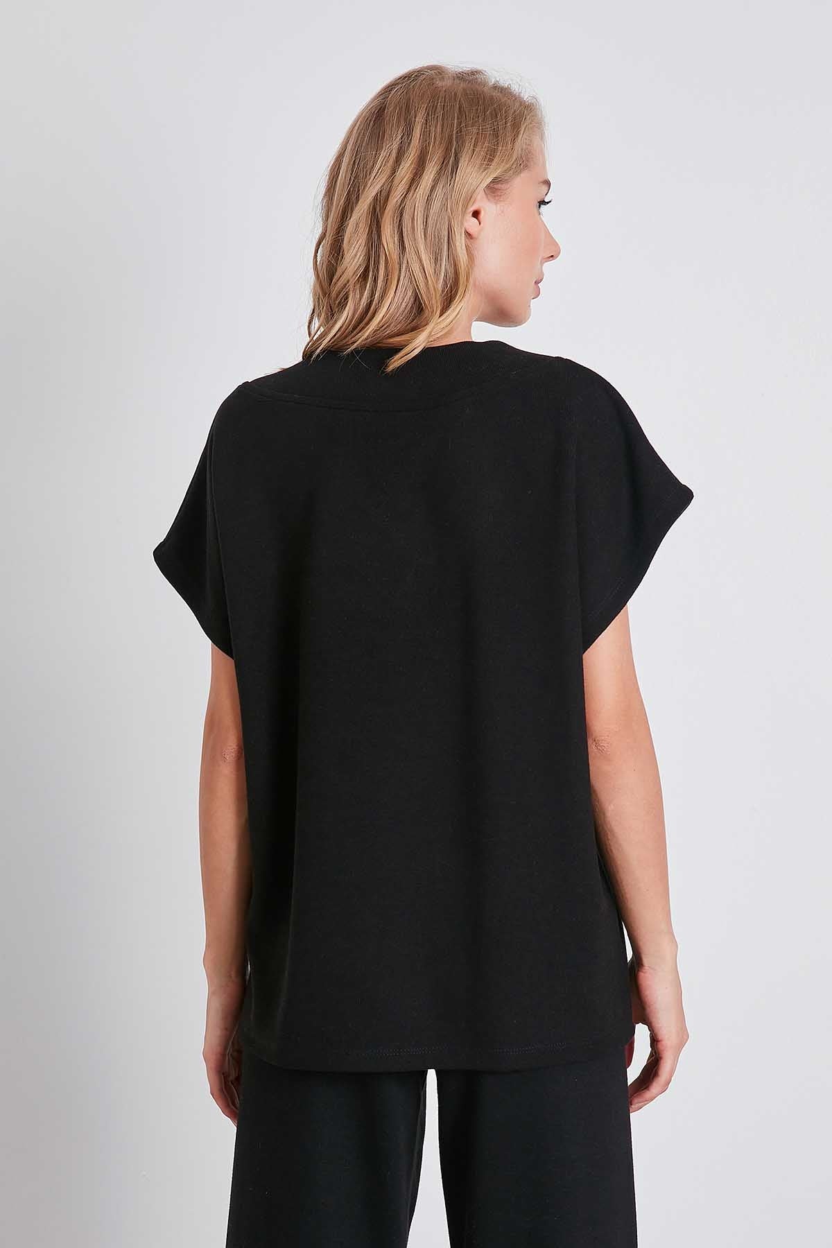 V COLLAR LOW SLEEVE KNITTED SWEAT