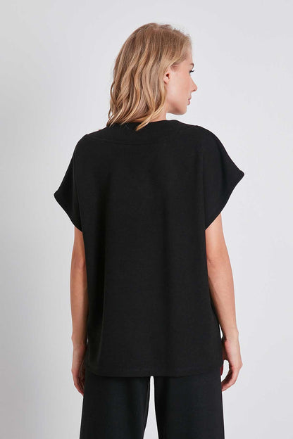V COLLAR LOW SLEEVE KNITTED SWEAT