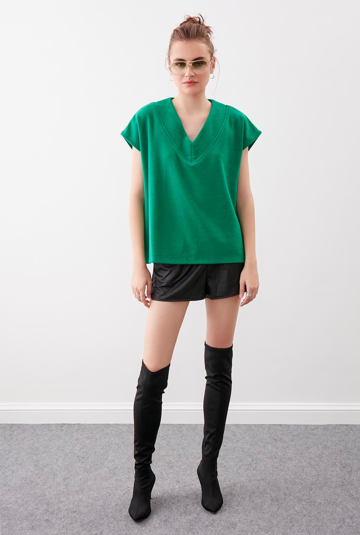 V COLLAR LOW SLEEVE KNITTED SWEAT