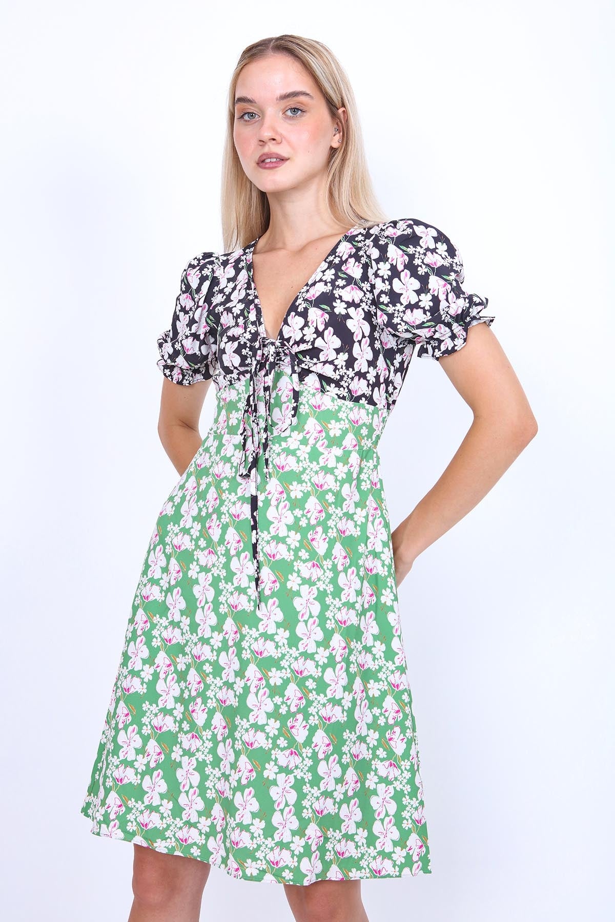 V COLLAR FLOWER PATTERN DRESS