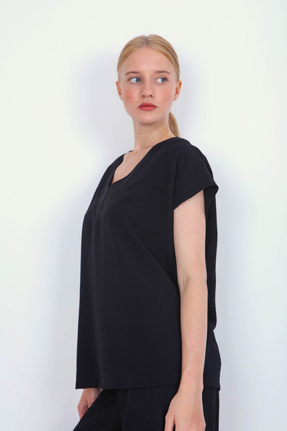 V COLLAR SHORT SLEEVE BLOUSE