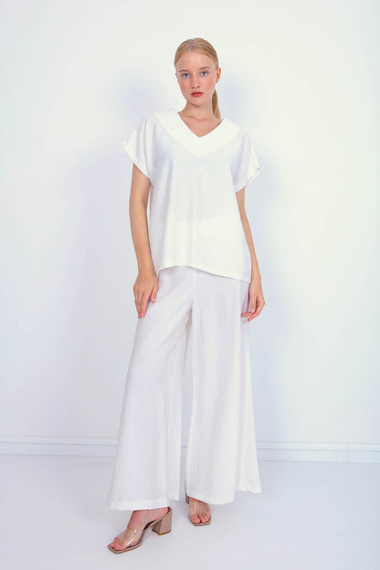 V COLLAR SHORT SLEEVE BLOUSE