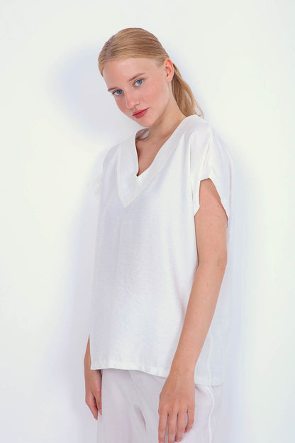 V COLLAR SHORT SLEEVE BLOUSE