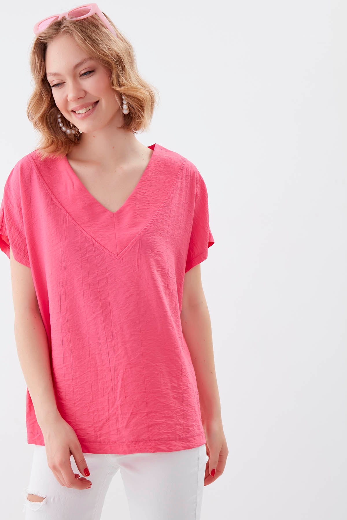 V COLLAR SHORT SLEEVE BLOUSE