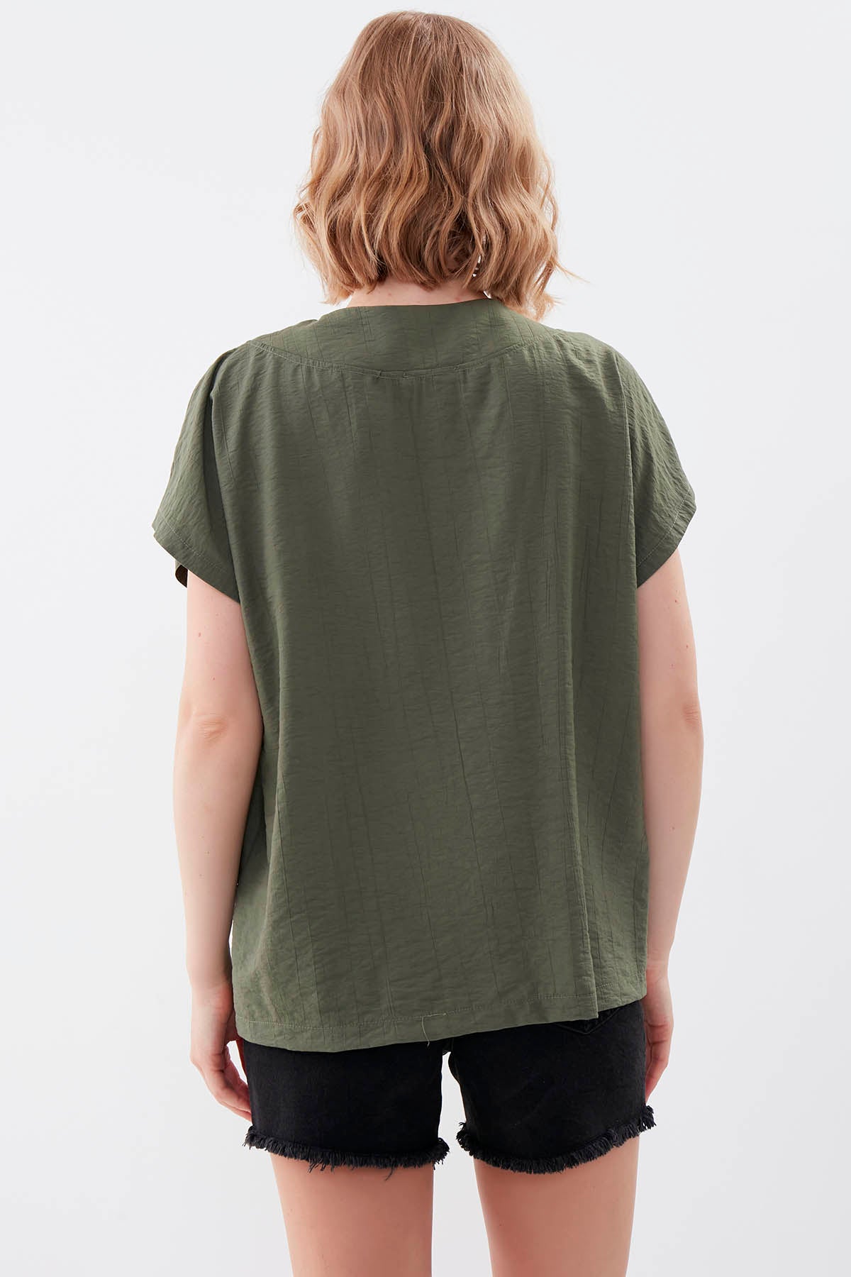 V COLLAR SHORT SLEEVE BLOUSE