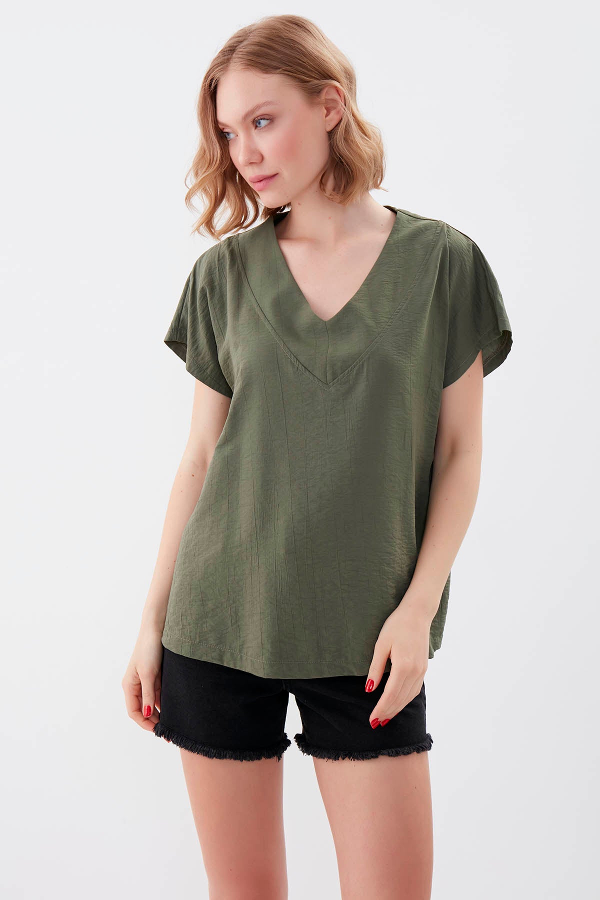 V COLLAR SHORT SLEEVE BLOUSE