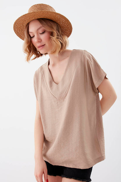 V COLLAR SHORT SLEEVE BLOUSE