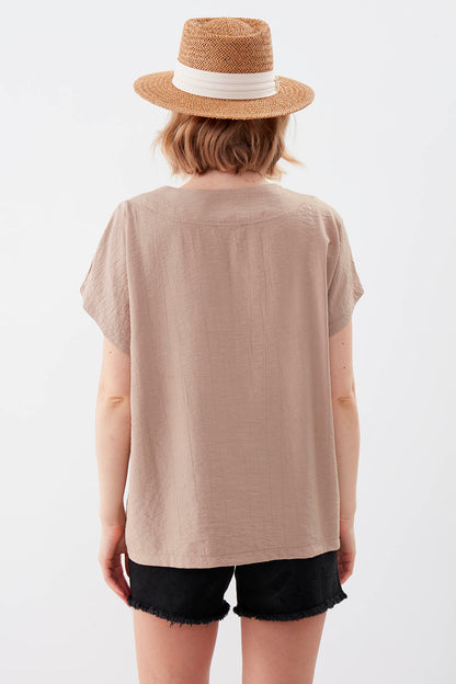 V COLLAR SHORT SLEEVE BLOUSE