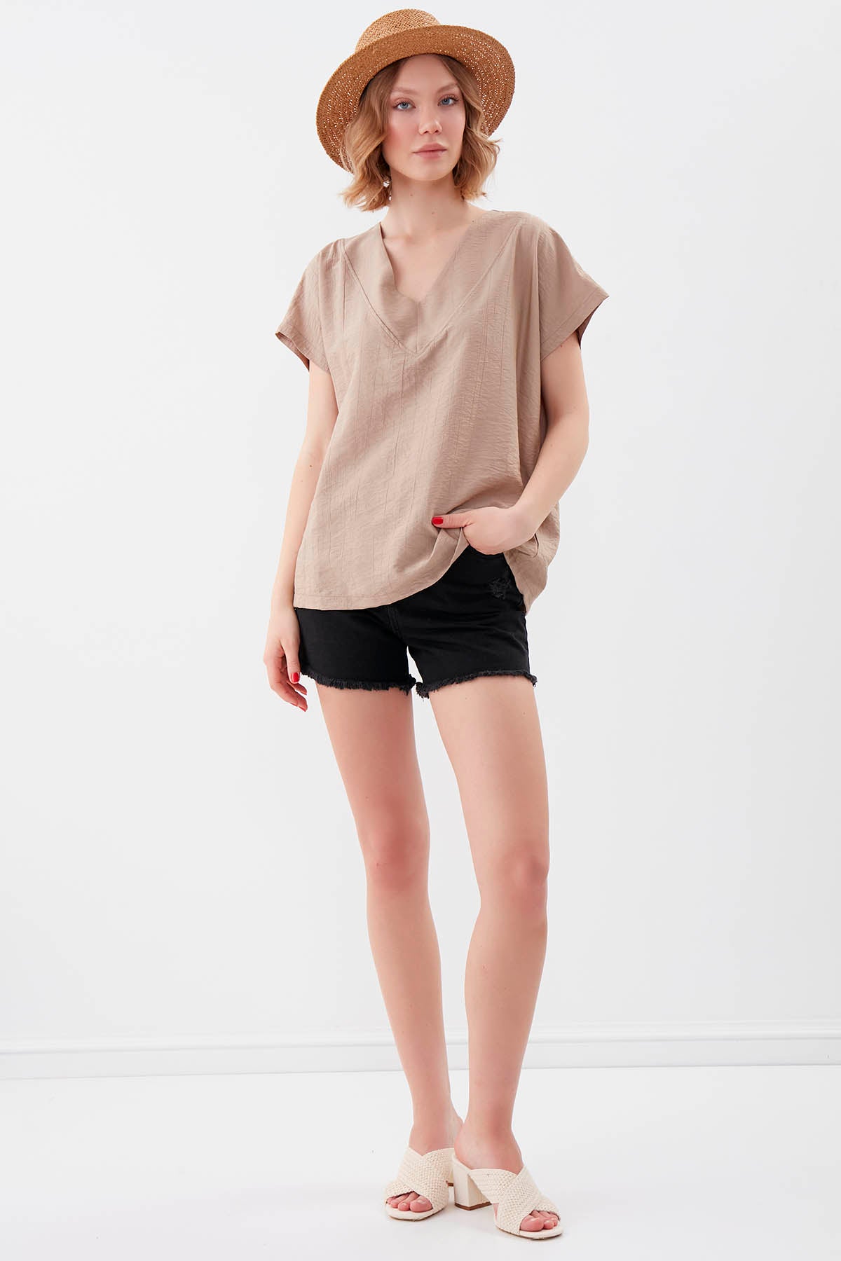V COLLAR SHORT SLEEVE BLOUSE