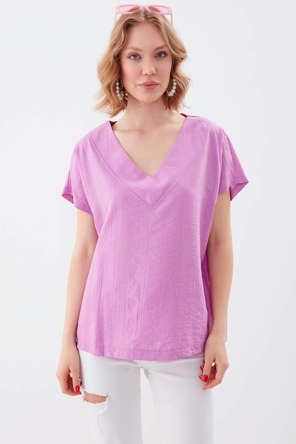 V COLLAR SHORT SLEEVE BLOUSE
