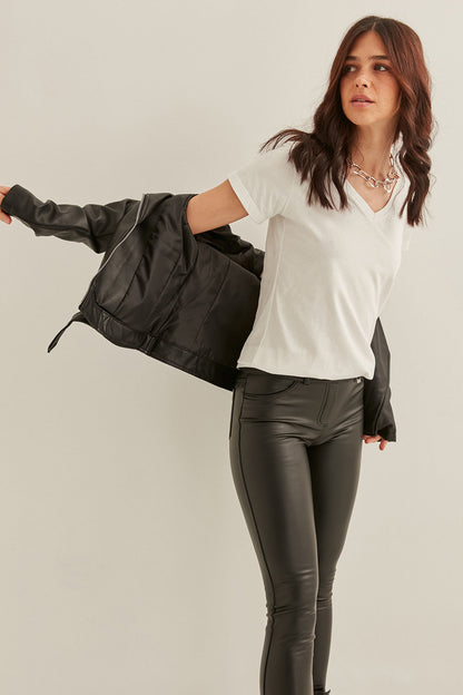 V COLLAR SHORT SLEEVE COTTON T-SHIRT