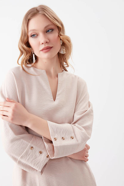V COLLAR BUTTON PELLET DRESS
