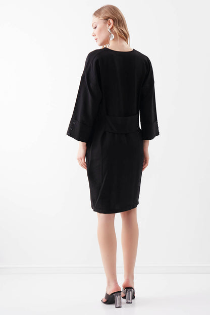 V COLLAR BUTTON PELLET DRESS