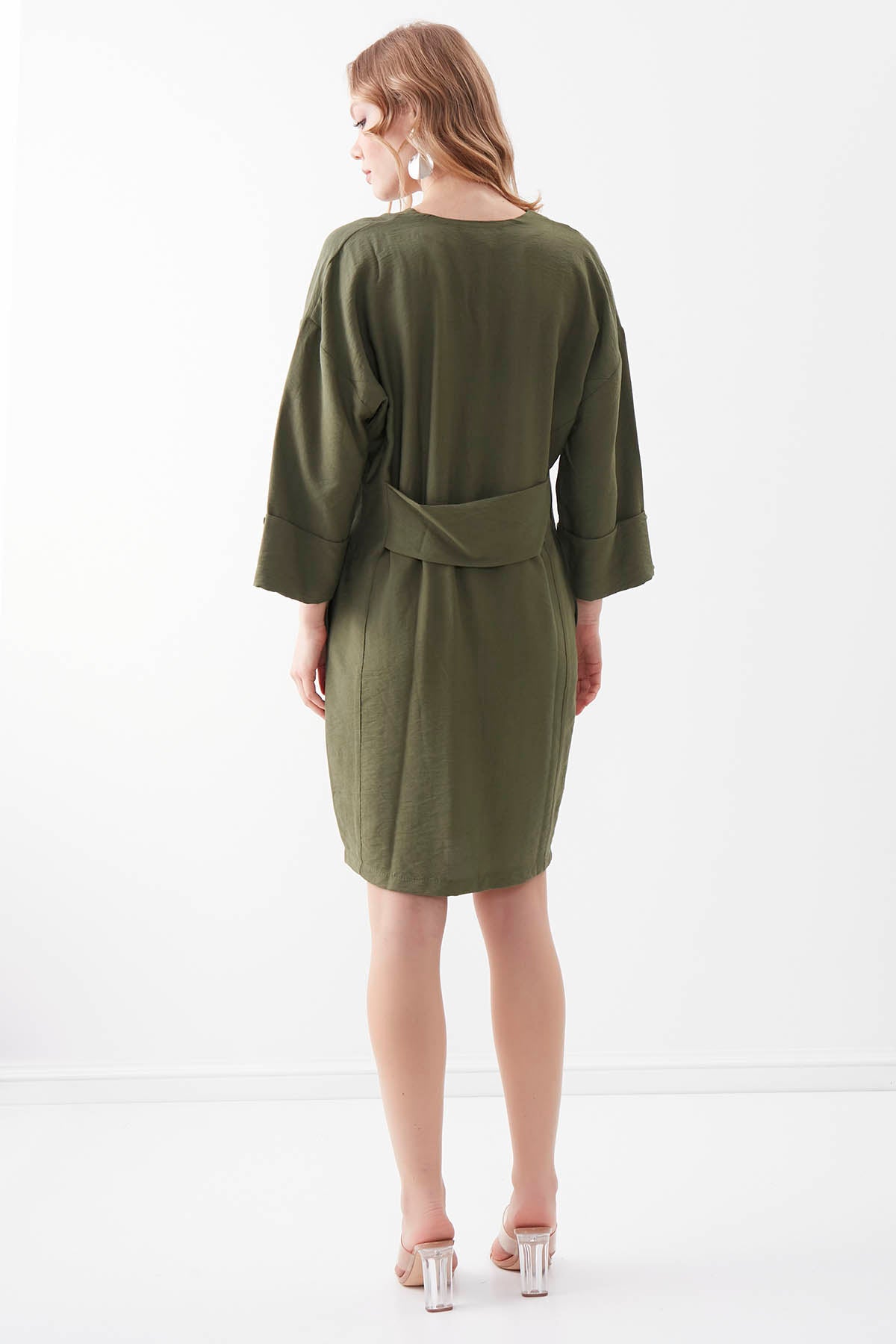 V COLLAR BUTTON PELLET DRESS