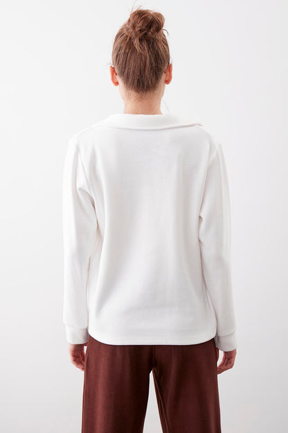 V COLLAR KNITTED BLOUSE