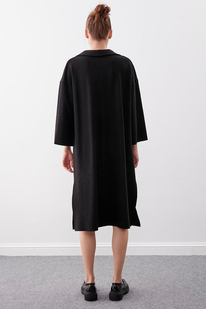V COLLAR KNITTED DRESS