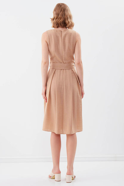 V COLLAR  PLEATED DRESS WITH TIE