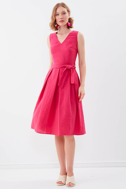 V COLLAR  PLEATED DRESS WITH TIE