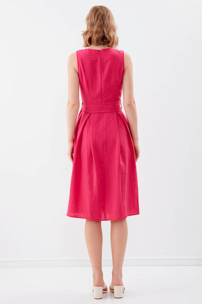 V COLLAR  PLEATED DRESS WITH TIE