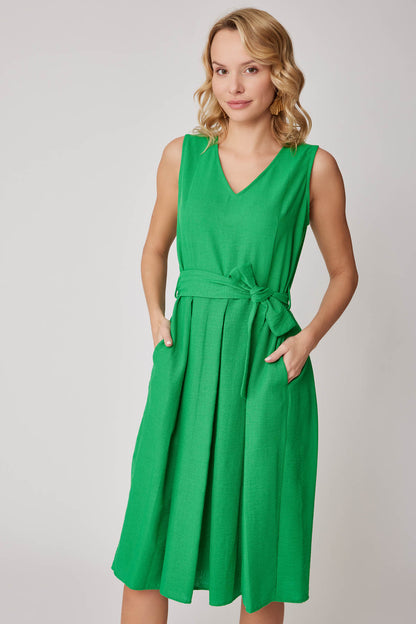 V COLLAR  PLEATED DRESS WITH TIE