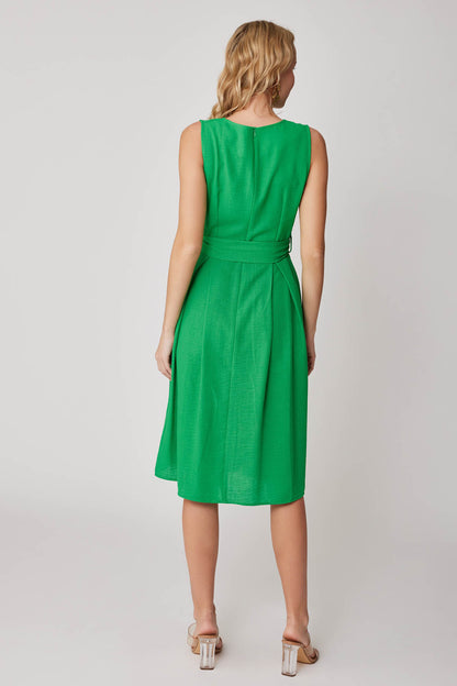 V COLLAR  PLEATED DRESS WITH TIE