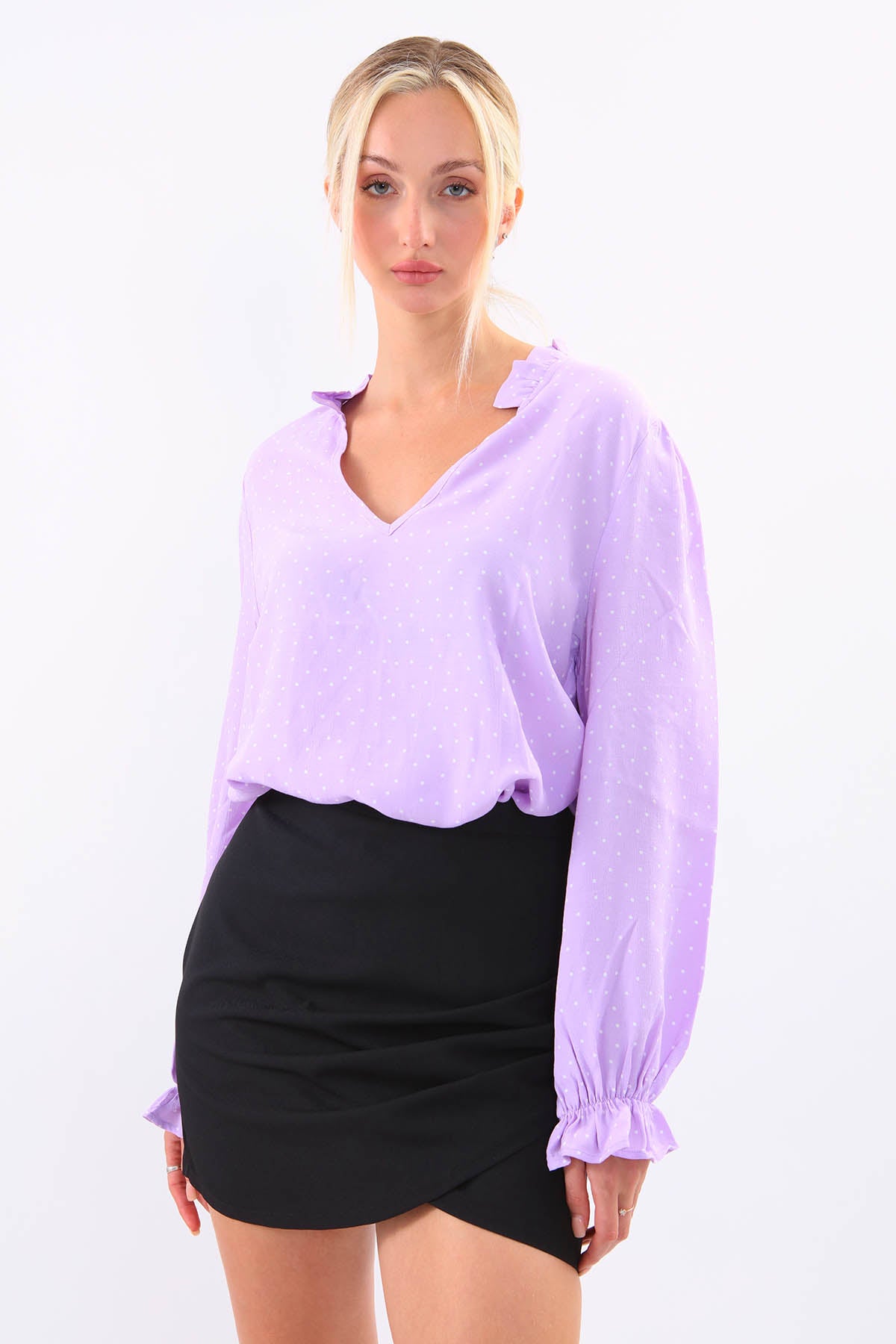 LONG SLEEVE BLOUSE WITH V COLLAR POINTS