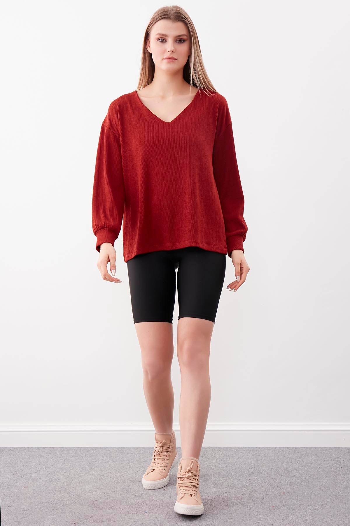 V COLLAR BLOUSE