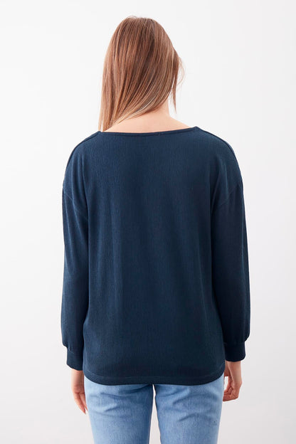 V COLLAR BLOUSE