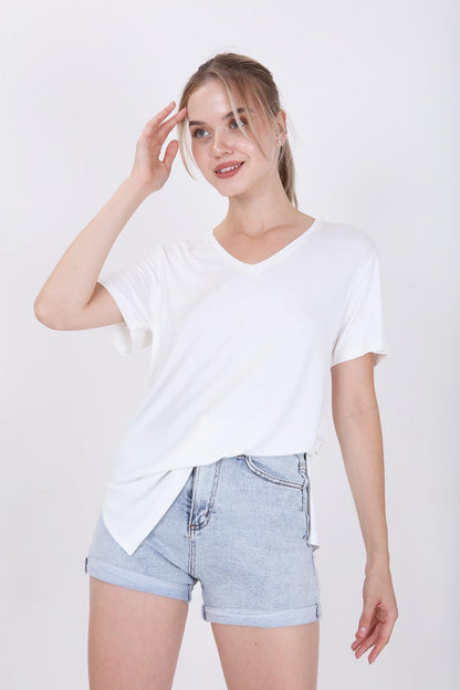 V COLLAR T-SHIRT