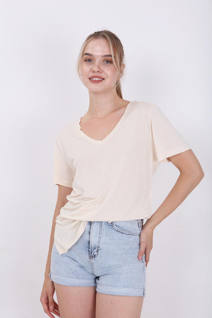 V COLLAR T-SHIRT