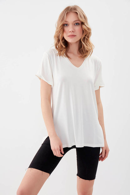 V COLLAR T-SHIRT