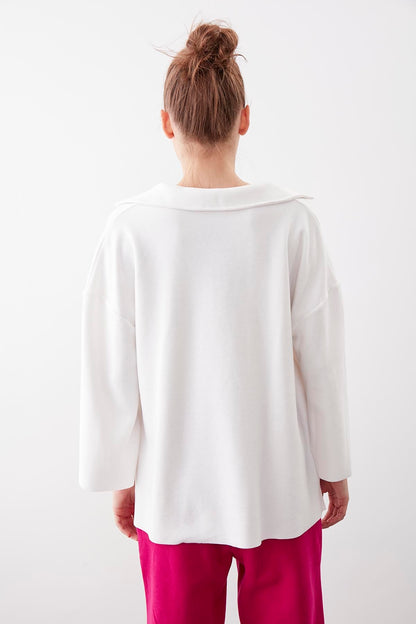 V COLLAR HALF-SLEEVE KNITTED BLOUSE