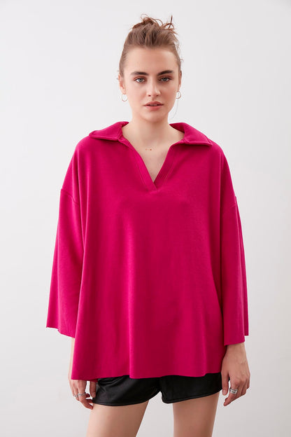 V COLLAR HALF-SLEEVE KNITTED BLOUSE