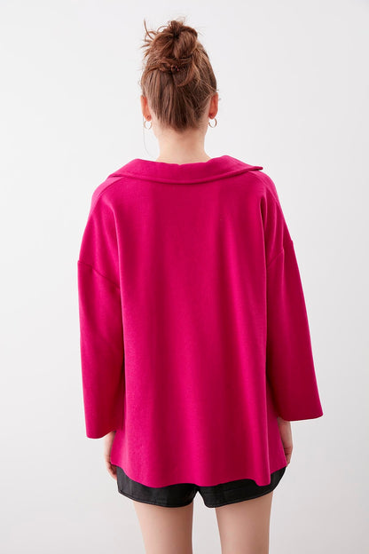 V COLLAR HALF-SLEEVE KNITTED BLOUSE